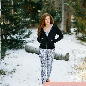 Zyia Snow Leopard leggings
